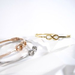 Thongthanathat Infinity Bracelet: Thailand's Love & Career Charm